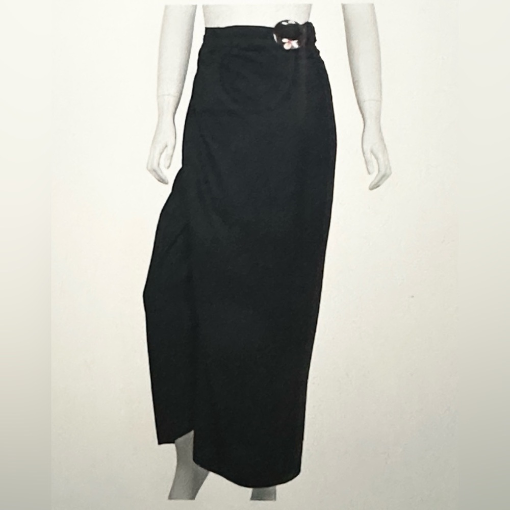 SARONG! WITH CIRCLE PLUMERIA COCONUT SHELL CLOSURE & FRINGE✨✨💕💕